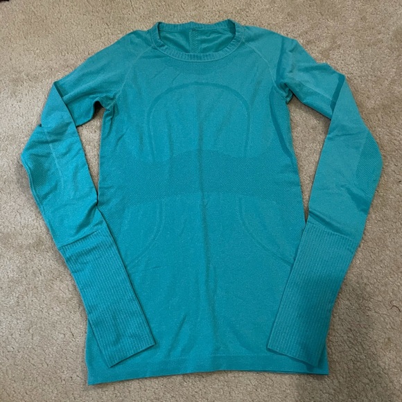 lululemon athletica Tops - Lululemon Swiftly Long Sleeve